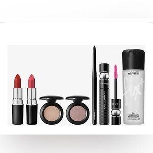 MAC Cosmetics 8-Piece Bursting With Bestsellers Kit NEW